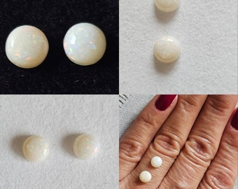 Opal Pair of 6mm Round Loose Stones