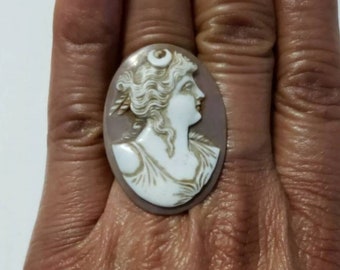 Cameo Shell! Vintage