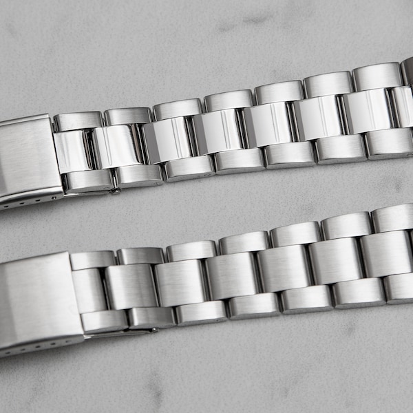 Oyster style watch strap with polished or brushed center links in 18mm or 20mm