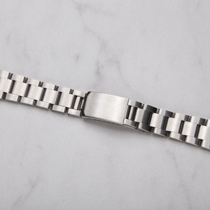 Oyster Style Bracelet with Flat End Links in 18mm and 20mm Strap
