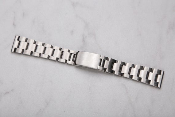 Buy Oyster Style Watch Strap With Polished or Brushed Center Links in 18mm  or 20mm Online in India - Etsy