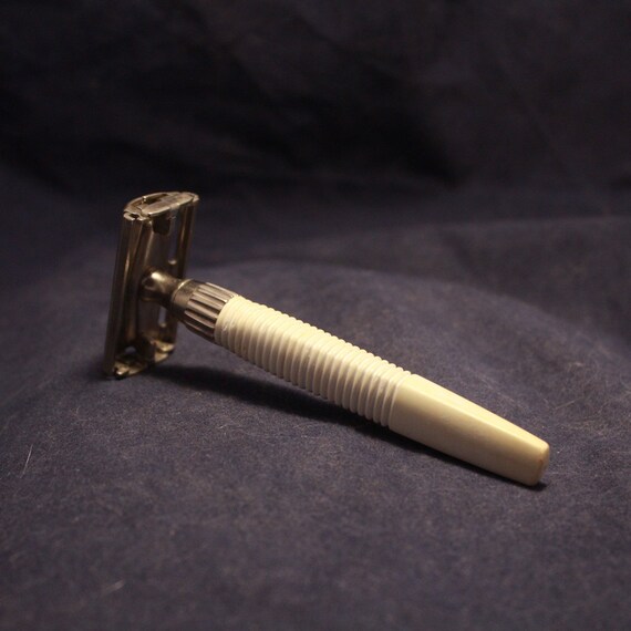 Vintage Gillette Slim Twist Tto Safety Razor White Handle Etsy