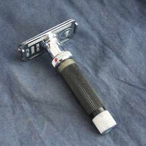 Vintage GIBBS Adjustable Safety Razor - DAMAGED - Made in France