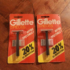 Ancien Rasoir de Sureté Gillette Tech Neuf d'époque NOS