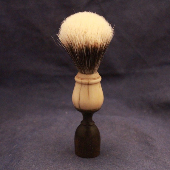 Antique Brush