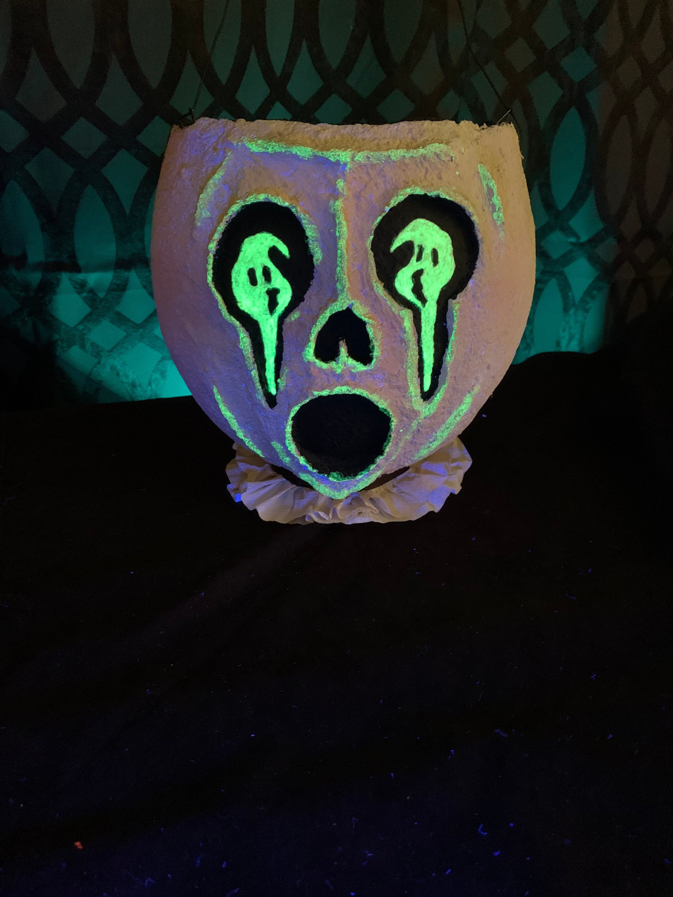 Haunted Ghost Vintage Style Papiermâché Halloween Treat Bucket Folk