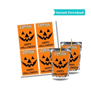Pode incluir: Sacos e rótulos de suco Capri Sun laranja com um design de rosto de abóbora para o Halloween. O texto "Happy Halloween" é impresso abaixo do rosto. As palavras "Instant Download" estão em uma faixa azul.