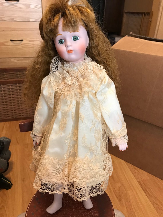 anne of green gables porcelain doll heirloom edition