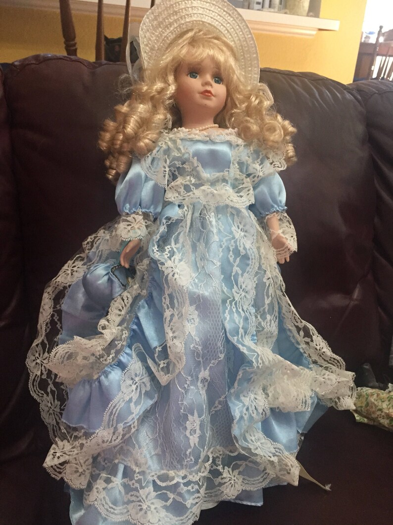 victorian beauty 20 inch porcelain doll