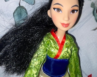 Disney Princess Barbie Doll Mulan - original dress - nice hair
