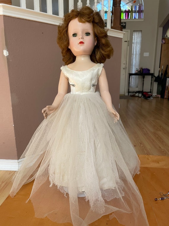1950s Madame Alexander 18” Margaret Bride Doll in Original 1950s Madame Alexander 18” Margaret Bride Doll in Original