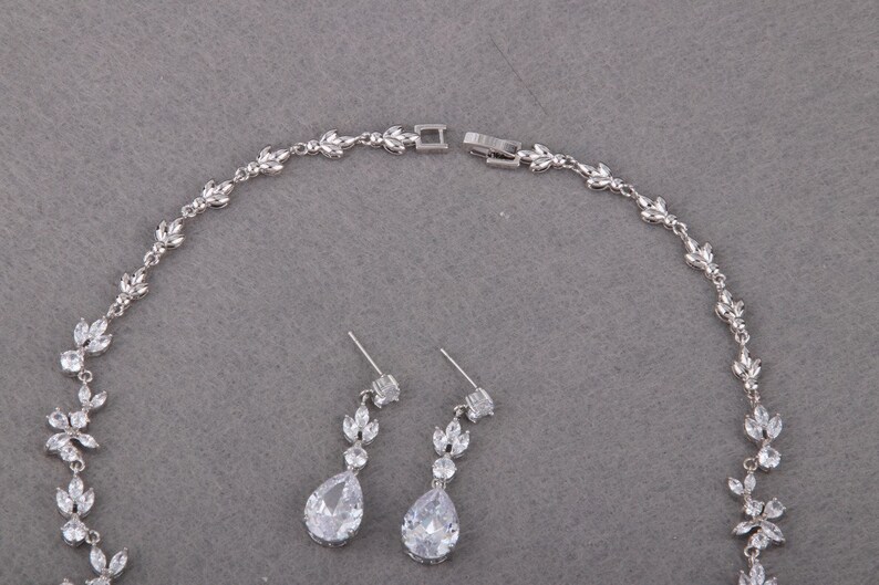 Silver necklace set for wedding Clearance