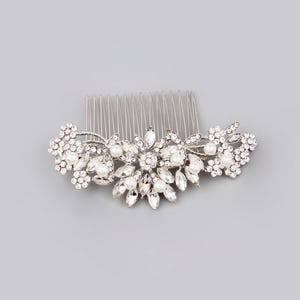 Crystal Bridal Hair Comb Silver, Pearl Wedding Hair Comb, Bridal Side Hair Clip, Rhinestone Wedding Hair Accessories, Floral Wedding Comb