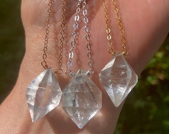 Quartz Crystal Point Necklace - Clear Quartz Crystal Necklace - Double Terminated Crystal Necklace - Raw Quartz Crystal Pendant - Minimalist