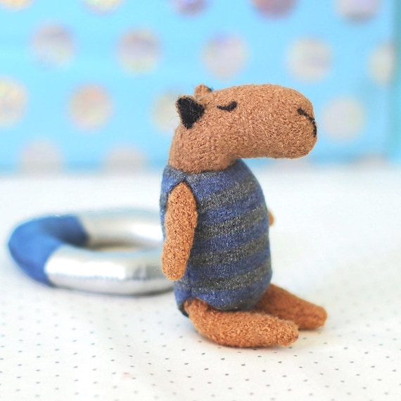 Mini Capybara Plush with Float, Handmade Wool Toy in Swimsuit, Poseable Animal Figurine, Cute Soft Sculpture, Gift for Capybara Lovers