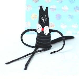 Handmade Jersey Cat Plush Toy, Long-Legged Black Soft Sculpture Doll with Bow Tie, Quirky Striped Decor Gift for Cat Lovers and Collectors