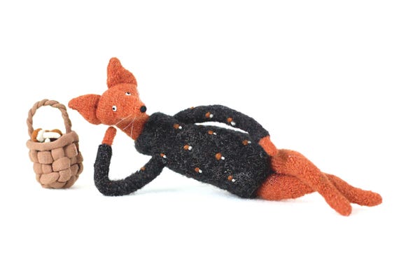 Miniature Wool Fox Doll with Basket of Mushrooms, Handmade Woodland Animal Figurine, Autumn Soft Sculpture, Gift for Forest Lovers
