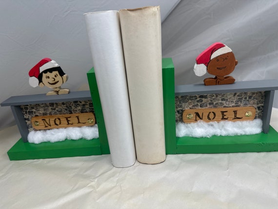 Wooden “stonewall” bookend with Lucy and Franklin dreaming of Christmas. #4