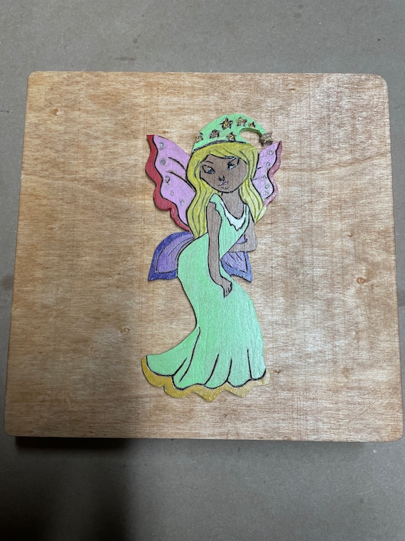Wooden jewelry/small knickknacks/curio box