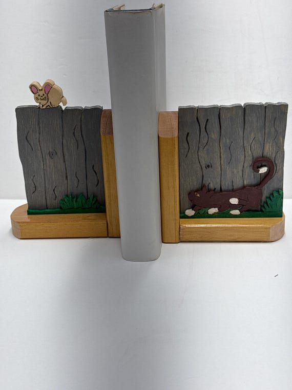 Wooden bookend with a fence,cat, and mouse