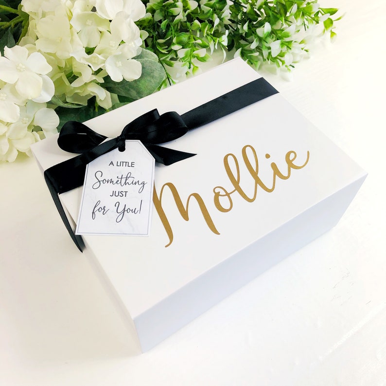 Bridesmaid gift box, personalised wedding day keepsake boxes. Thank you Bridesmaid favour. 