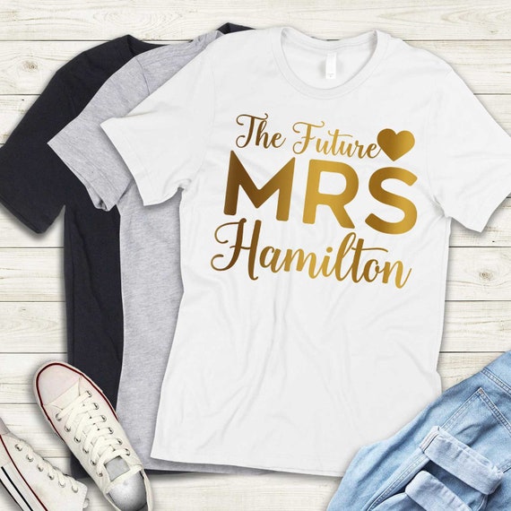 Il cognome Future Mrs Hen Night T Shirts fare festa donna stampata personalizzata