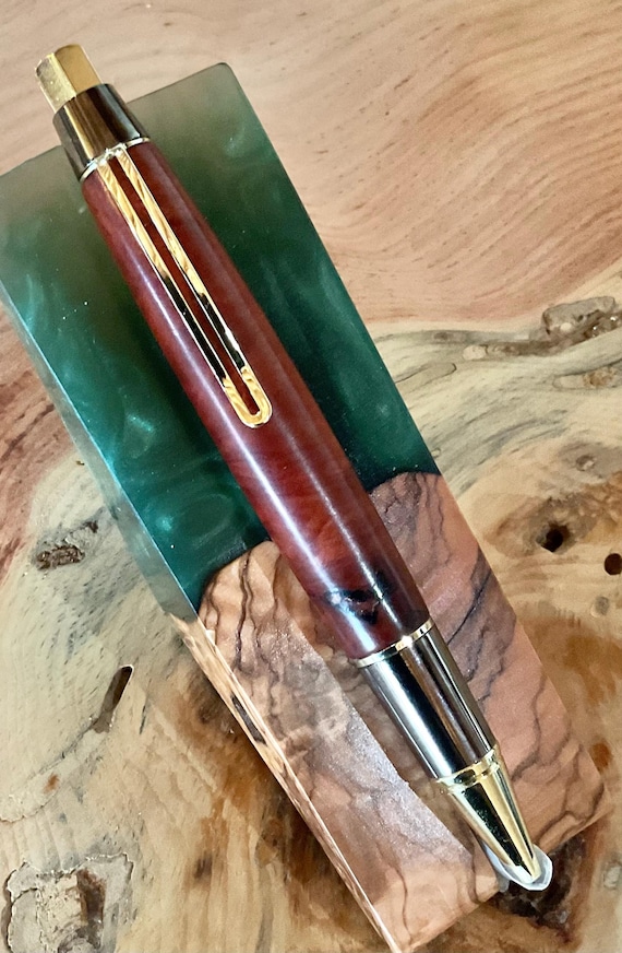 Big Ben Click Pen w/Red Gum Wood Barrel and Gun Metal & Gold Finish (#301)