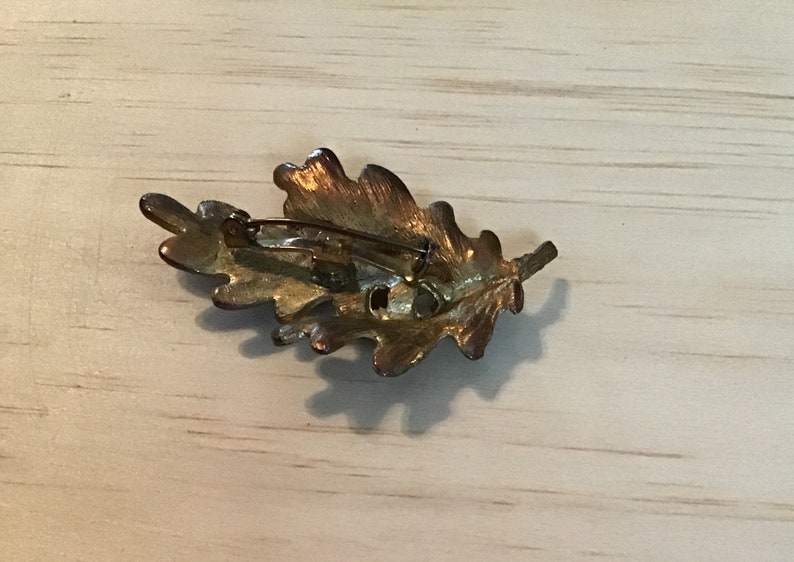 Vintage Leaf Brooch