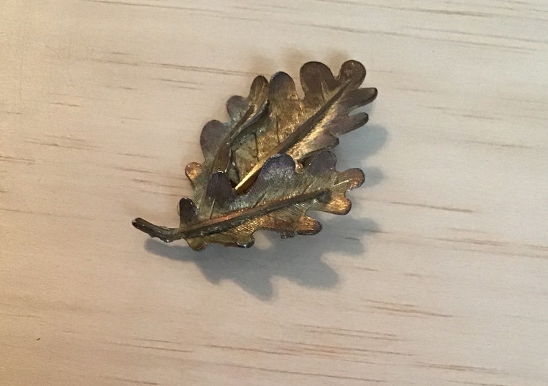 Vintage Leaf Brooch