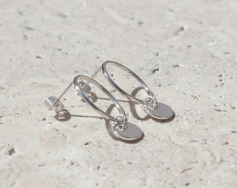 Round earrings with pendant in solid silver