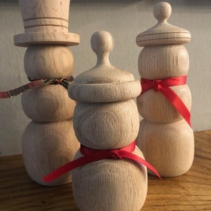 Hand-turned Snowman Family - Set of  3