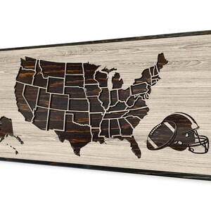 Liste de football avec punaises, carte des États-Unis - Carte en bois sculpté - Personnalisée - Carte des stades de la NFL - Collège, lycée, jeunesse