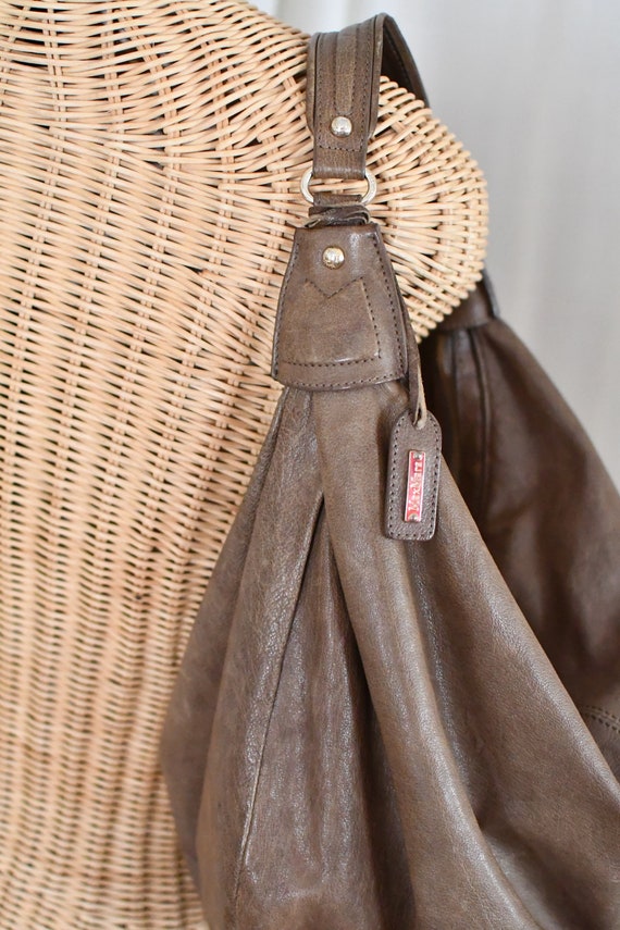 Early 2000s Leather Max Mara Boho Shoulder Bag //… - image 6