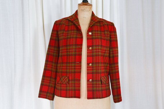 1950's Pendleton Red Plaid Wool Thistle Button De… - image 2