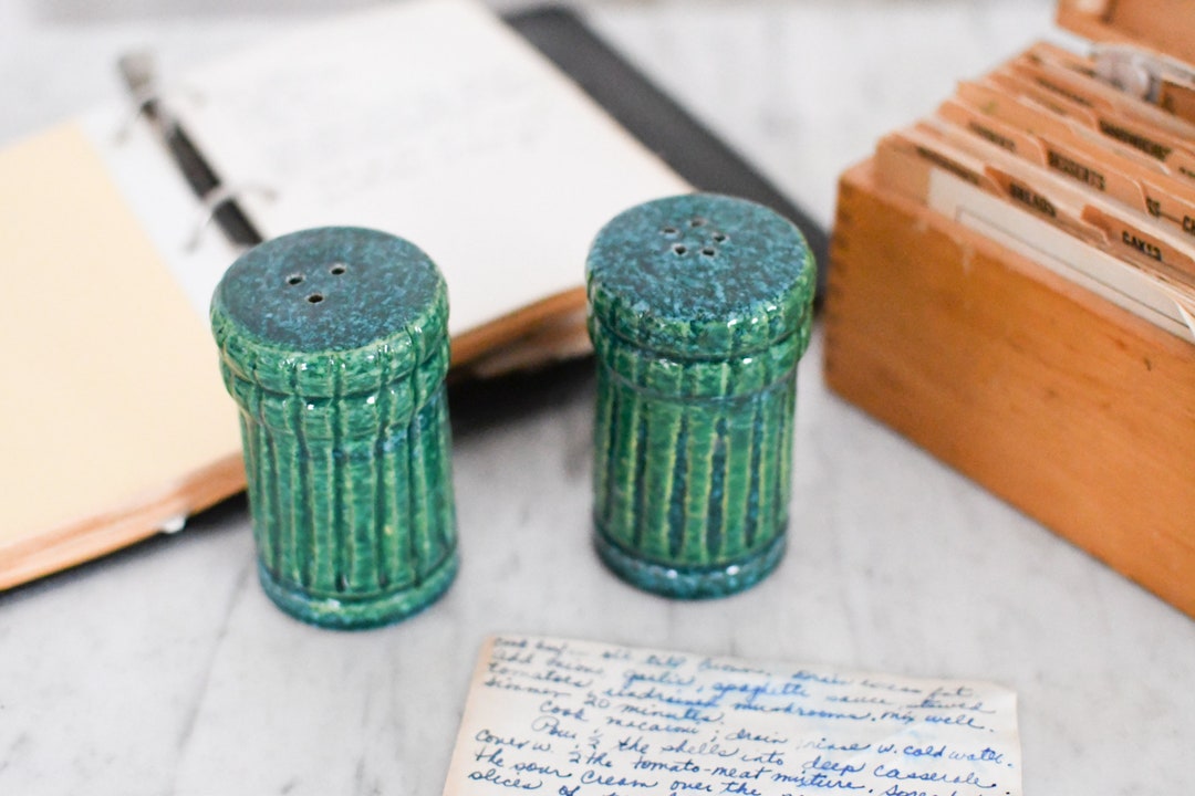 Mid Century Italian Pottery Bitossi Salt and Pepper Shakers Etsy