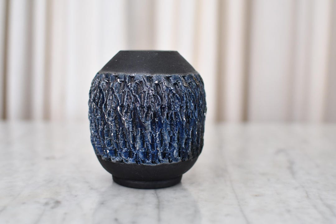 Vintage Iridescent Textured Raku Pottery Vase // Signed Pottery Art - Etsy