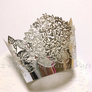 Cupcake Wrappers / Metallic Silver Cupcake Liners / Floral Filigree Cake Wraps Decoration Party Baby Doccia Compleanno Compleanno (12pcs) CP03S