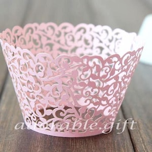 Involucro per cupcake / Fodere per cupcake in pizzo con perle ROSA / Involucri per torta nuziale in filigrana / Decorazioni per feste Baby Shower Compleanno (12 pezzi)