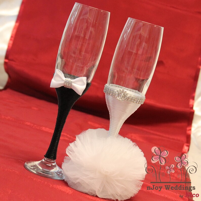 Bride And Groom Wedding Glasses Mr And Mrs Wedding Glasses Etsy