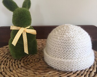 White baby beanie. Handknitted in 100% Australian wool.