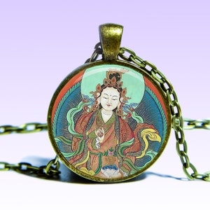Yogini Yeshe Tsogyal Amuleto Guru Yoga prajñā Om COLLANA Loto Amuleto Fascino Ciondolo Buddha Yoga Om Perfezione Fase Mantra