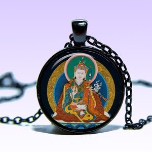 Guru Padmasambhava Amuleto Guru Rinpoche Om prajñā COLLANA Lotus Amuleto Pendente di Fascino Yoga Ohm Mantra Padmasambhava