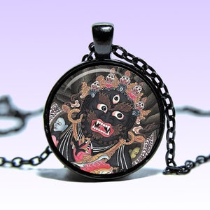 Ciondolo Vajrapani Mahakala Amuleto Mahākāla COLLANA Namse Amuleto Lotus Om Dàhēitiān Daeheukcheon Daikokuten Mantra Yoga