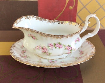 Royal Albert Dimity Rose Gravy Boat With Underplate, Bone China England Pink Roses Gravy Boat With Saucer