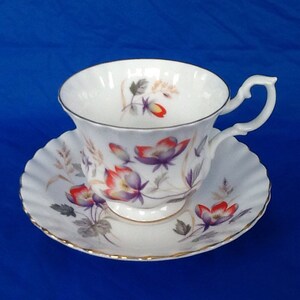 Royal Albert Old Cathay Teacup And Saucer RARE! Bone China England Tea Cup Duo Floral Garland 1930’s Teacup Set