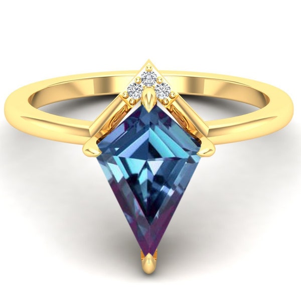 3.00cts Alexandrite Gemstone Engagement Ring, kite Shape Stone Ring For Her, Vintage Art deco Bridal Moissanite Ring, Color Stone Ring.