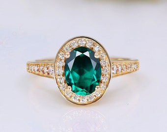 Vintage Emerald Ring: Oval Green Stone, 14k Gold Plated