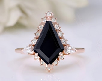 3.10cts  AAA Natural Black Onyx Gemstone Engagement Ring, Halo Art deco Moissanite Ring, Black Stone Ring For her, Kite Shape Ring.