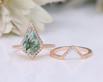 2PCS Kite Cut Moss agate Engagement Ring Set, Stunning Green Moss agate Ring For Christmas Gift, Halo Bridal Ring Set, Love Proposal Ring