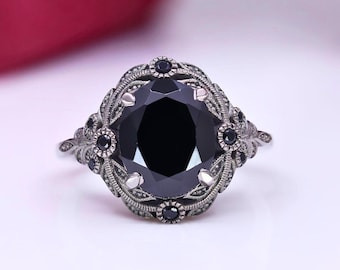 Black Onyx Ring: Floral Nature-Inspired Design (Sterling Silver)
